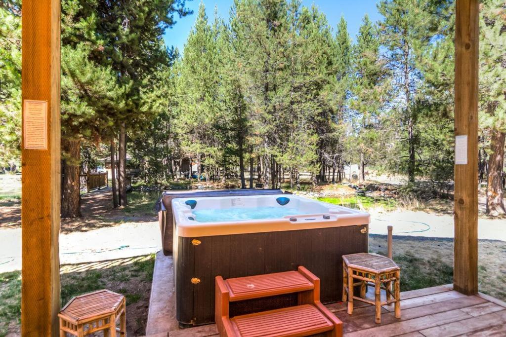 Diamondstone Guest Lodges La Pine Bagian luar foto