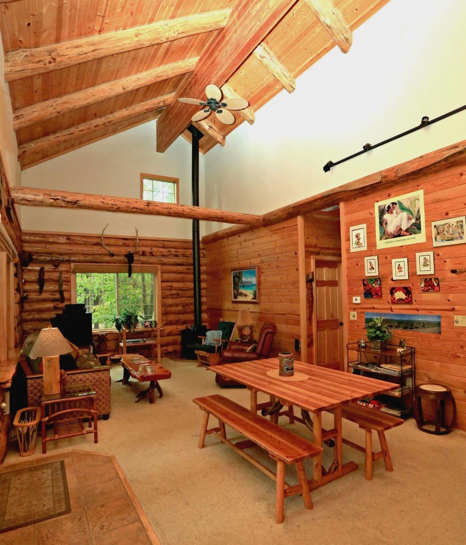 Diamondstone Guest Lodges La Pine Bagian luar foto