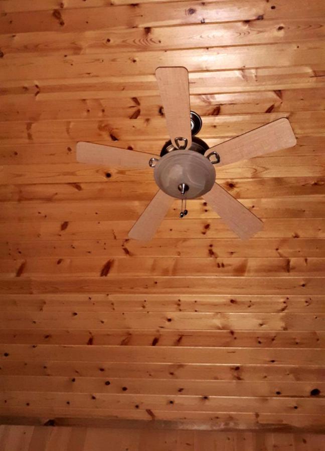 Diamondstone Guest Lodges La Pine Bagian luar foto